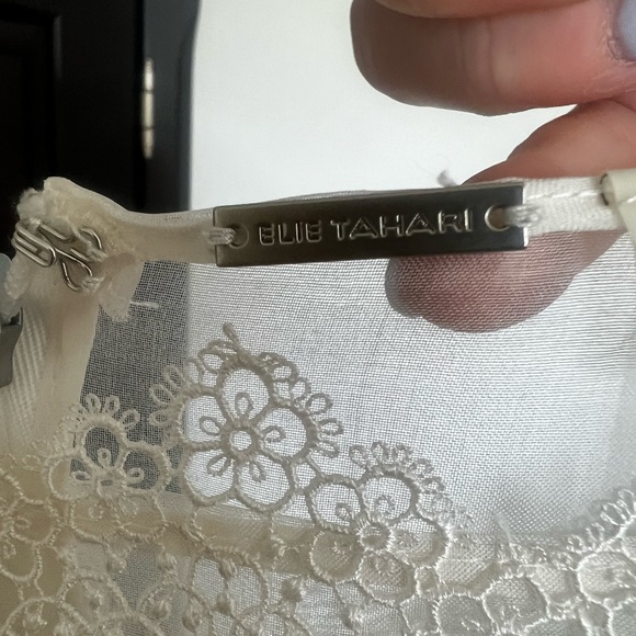 Elie Tahari Lace A-Like dress - Picture 6 of 6